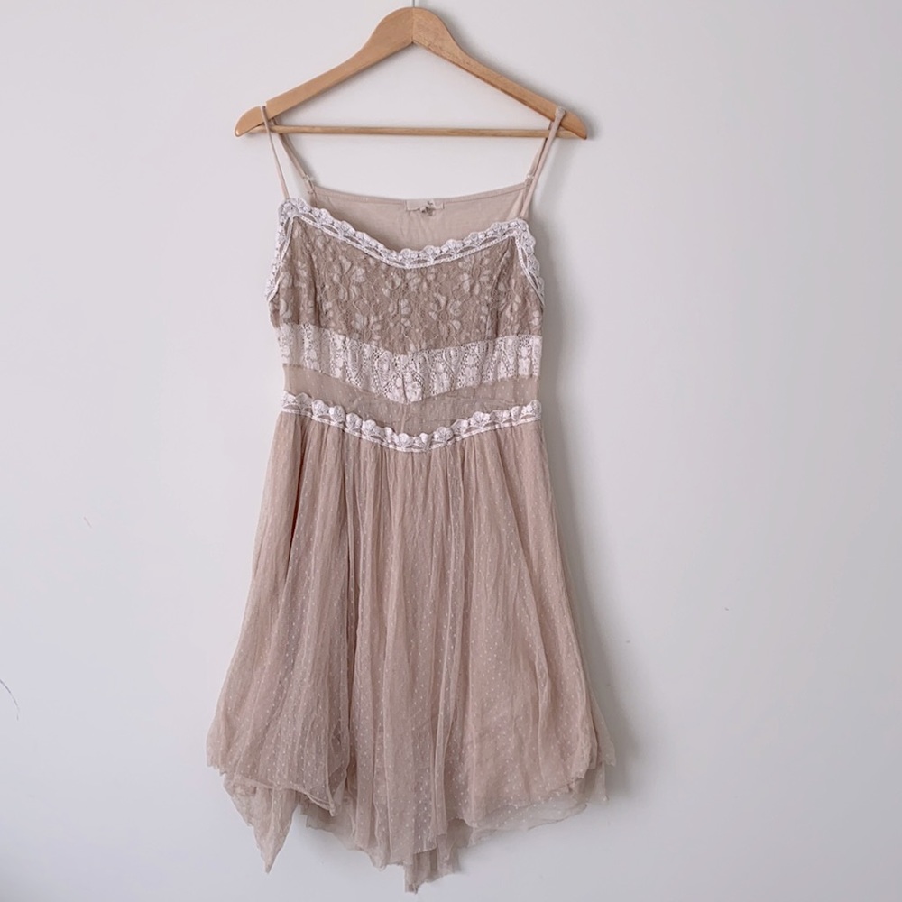 Gorgeous lace dress size xl